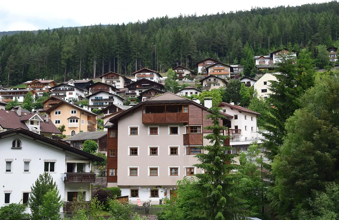 Hotel Villa Emilia-1